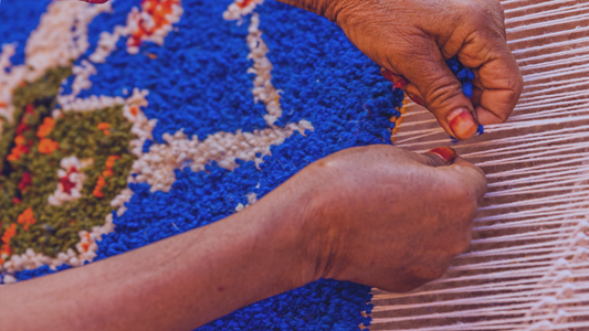 Le tissage artisanal : un art ancestral au cœur de l'identité berbère